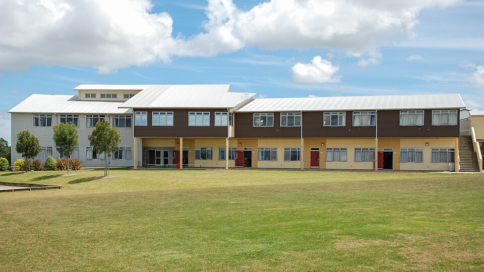 Rangitoto College 학교 건물 외관